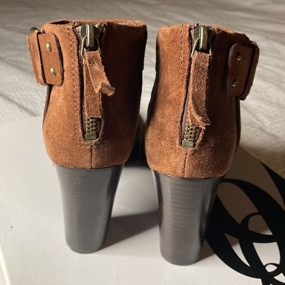 Nine West Suede bootie size 7.5 - Picture 4 of 12